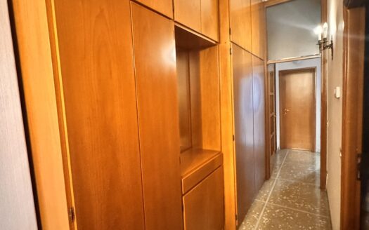 VENDESI QUADRILOCALE IN PIENO CENTRO